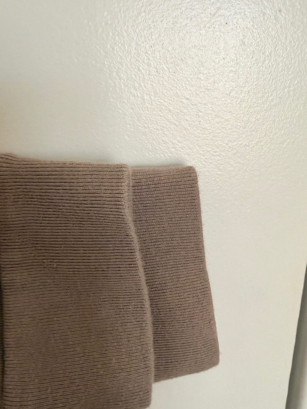 Essentials Fear of God long sleeves and joggers set - Picture 9 of 17